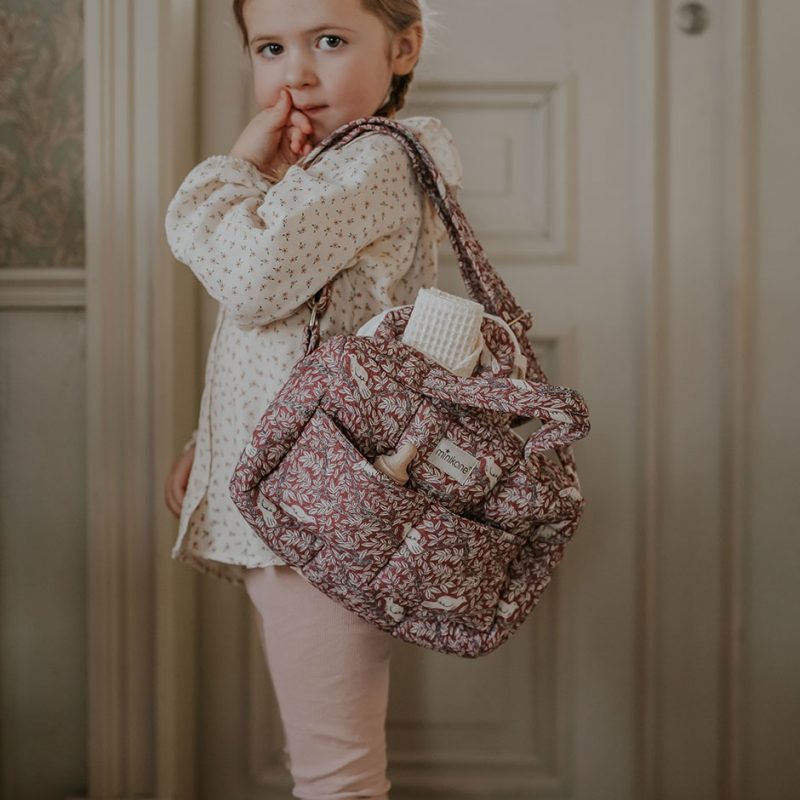 minikane-collection-accessoires-et-dressing-poupees-sac-a-langer-en-coton-mesanges-ambiance